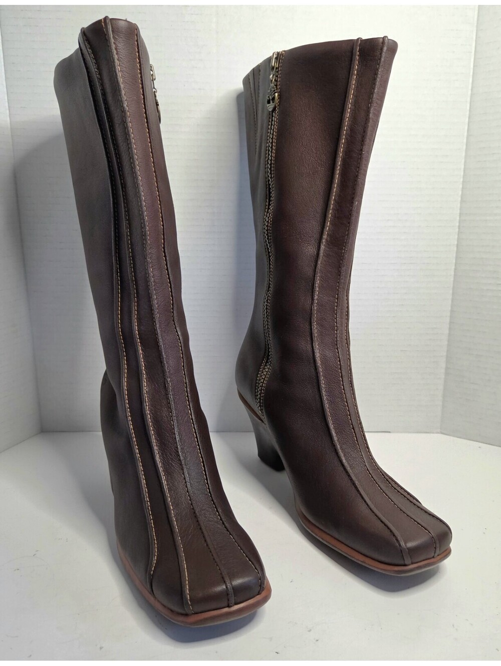Timberland Uptown Tall Genuine Brown Leather Heeled Boots Side Zip Women’s 9 - Picture 3 of 9